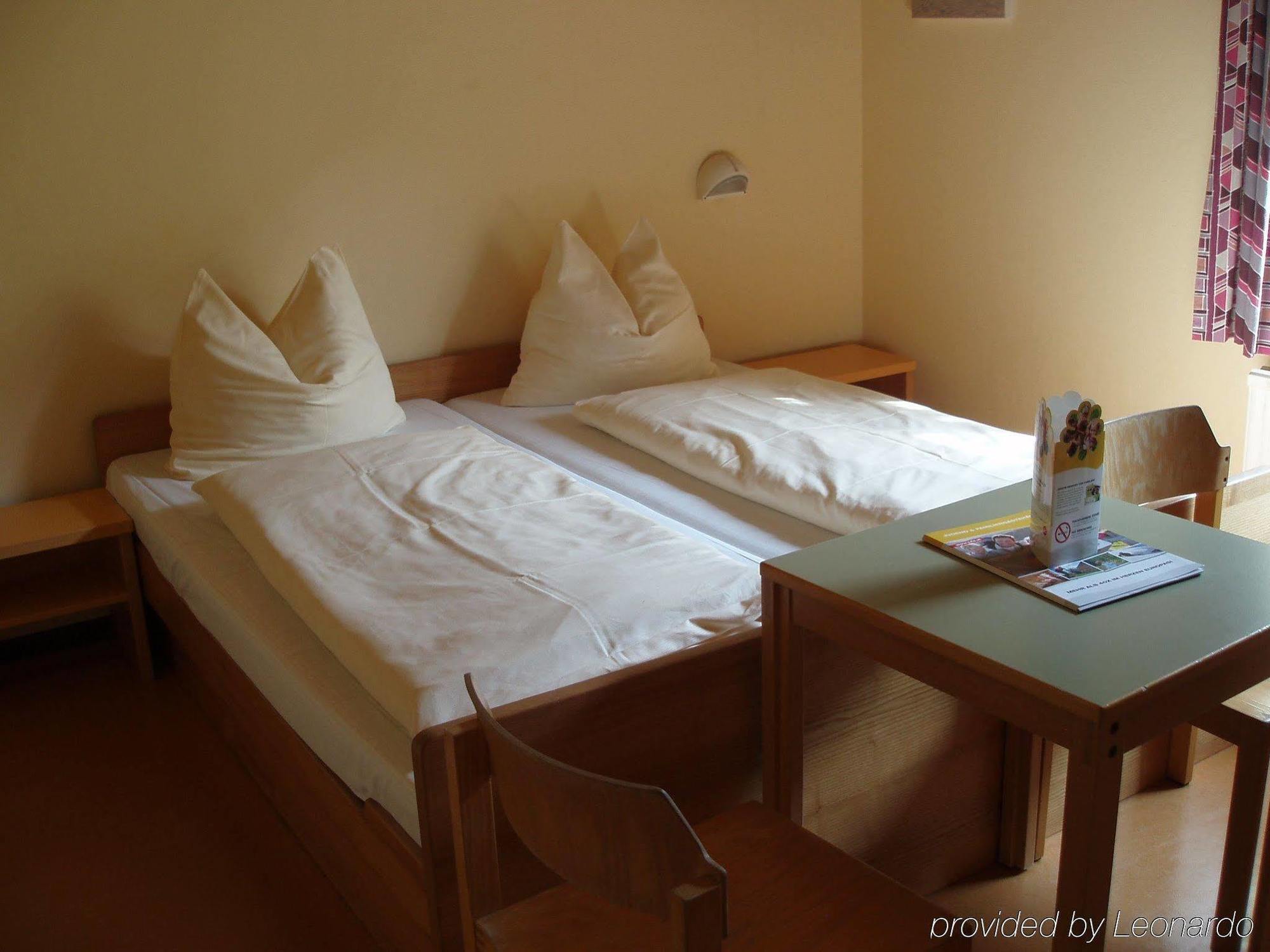 Jufa St. Martin Hotel ซังต์ มาร์ติน อัม เทนเนนเกอเบียร์เกอ ห้อง รูปภาพ